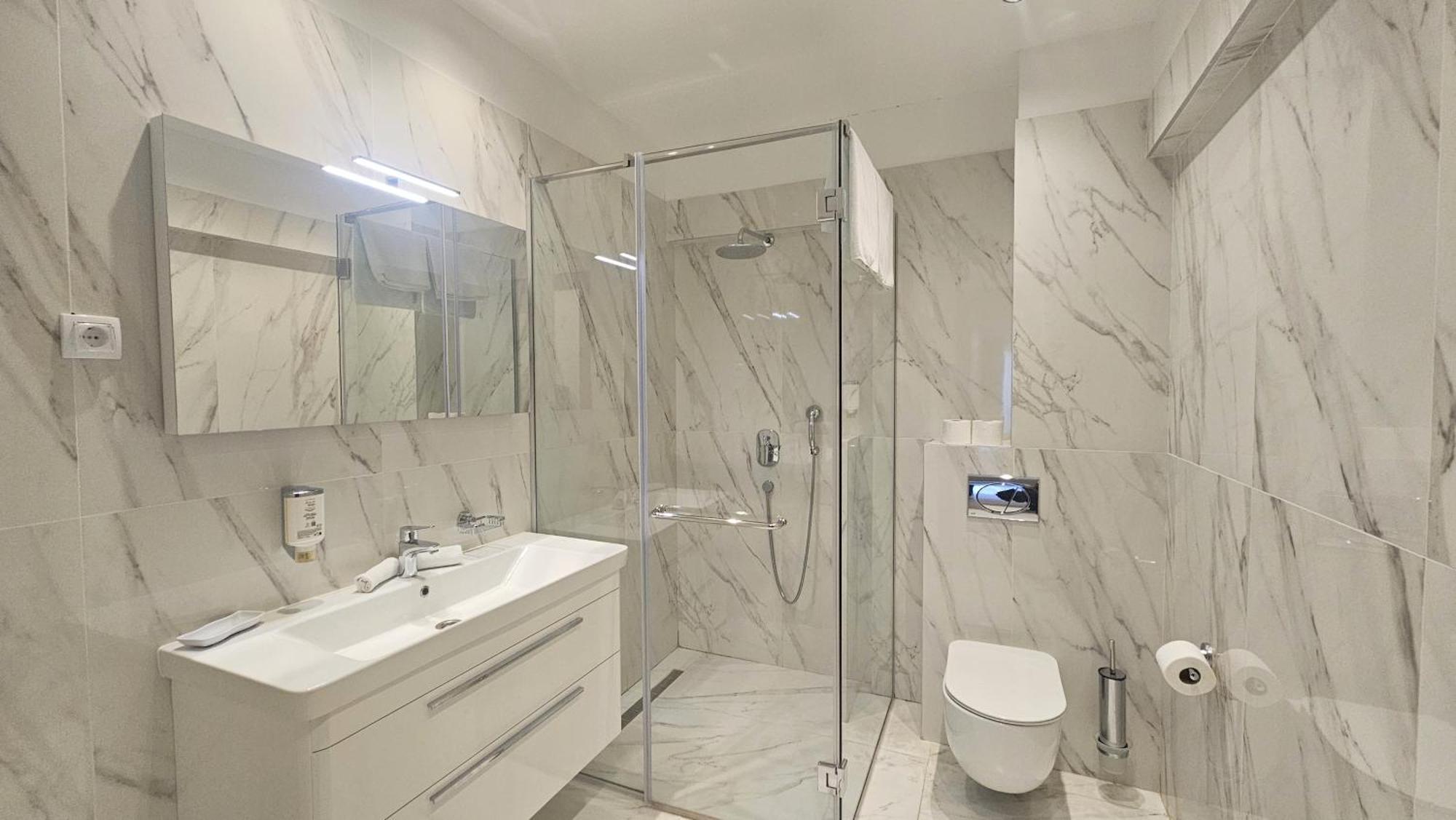 Maresia Boutique Suites Budva Eksteriør billede