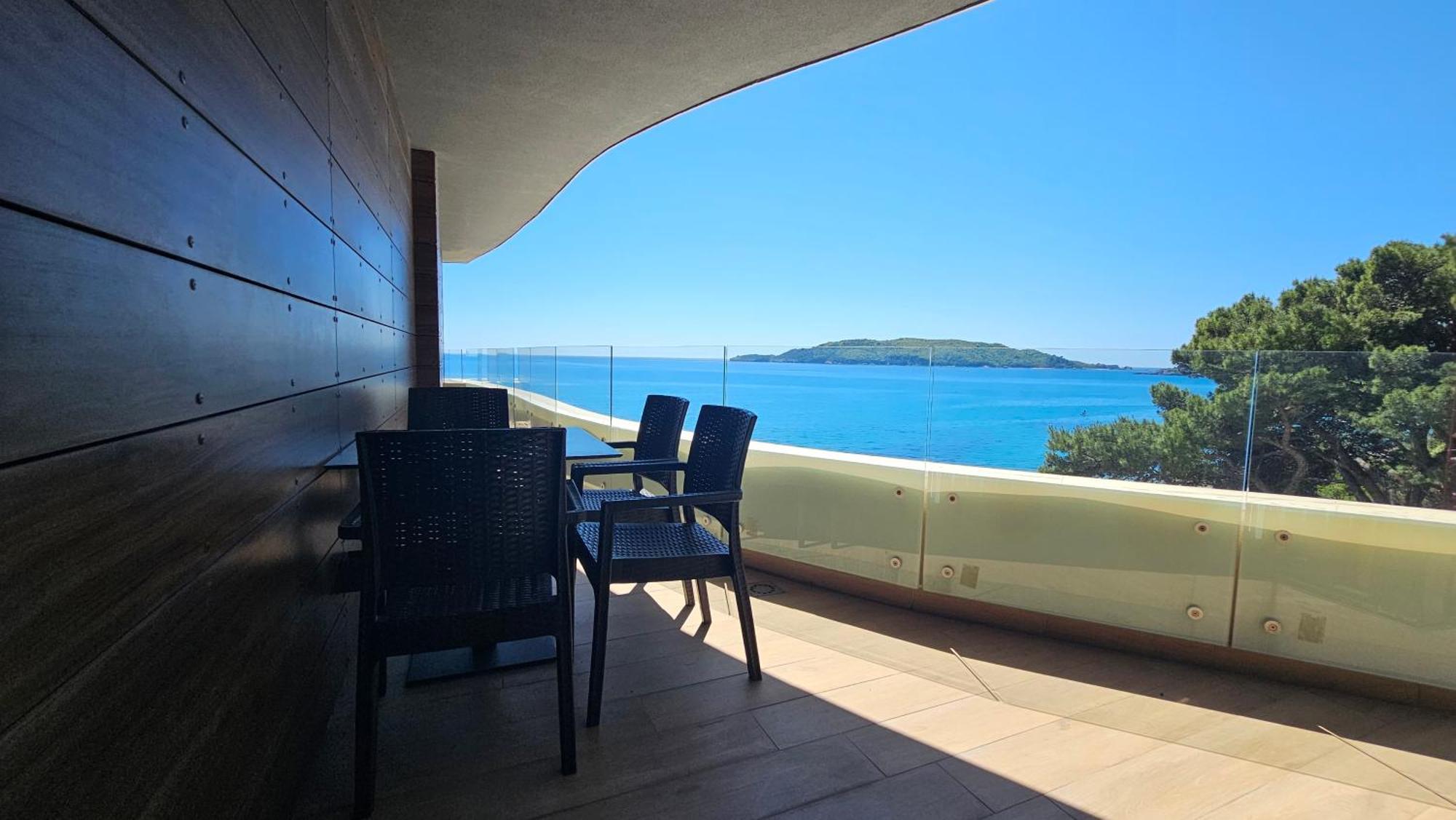 Maresia Boutique Suites Budva Eksteriør billede