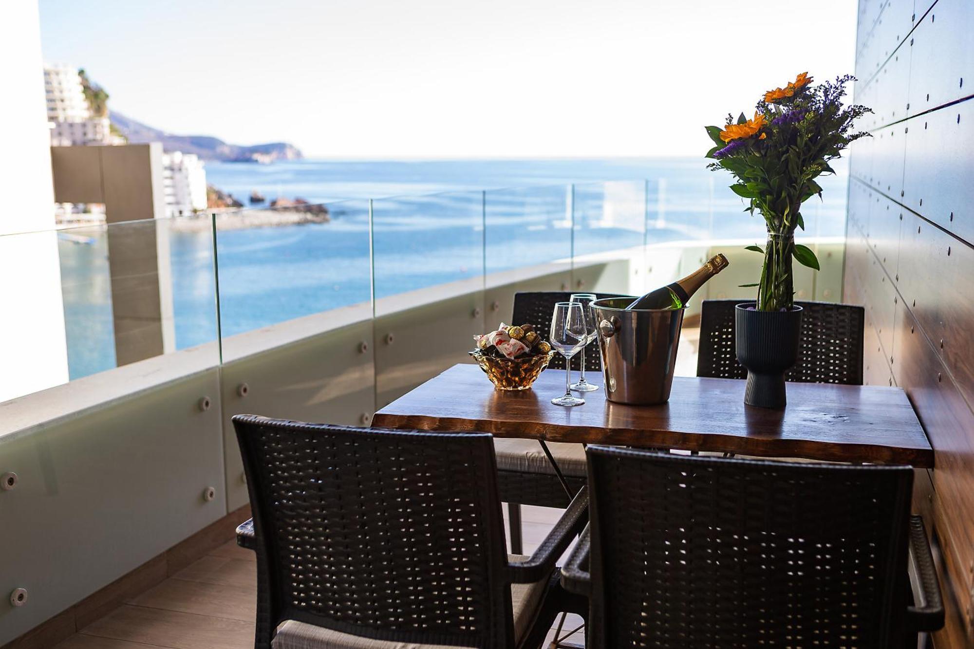 Maresia Boutique Suites Budva Eksteriør billede