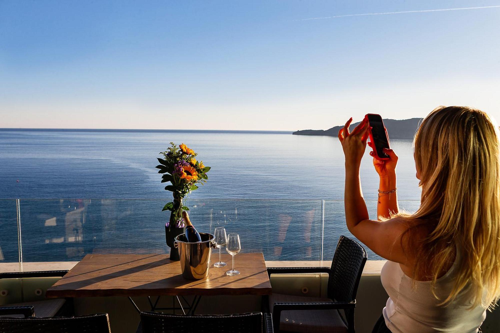 Maresia Boutique Suites Budva Eksteriør billede